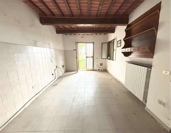 casa indipendente in vendita a Santa Maria a Monte in zona Montecalvoli
