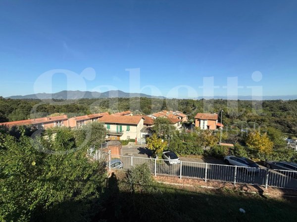 casa indipendente in vendita a Santa Maria a Monte in zona Montecalvoli