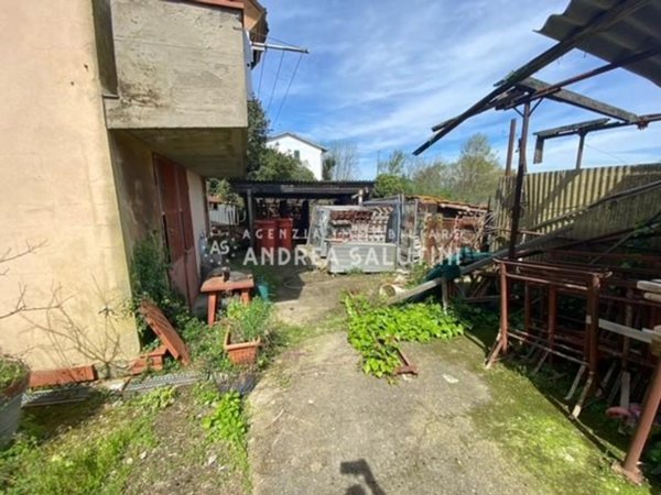 casa indipendente in vendita a Santa Maria a Monte