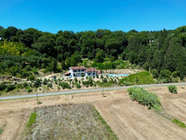 casa indipendente in vendita a Santa Maria a Monte