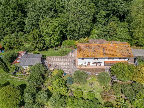 casa indipendente in vendita a Santa Maria a Monte in zona Cerretti