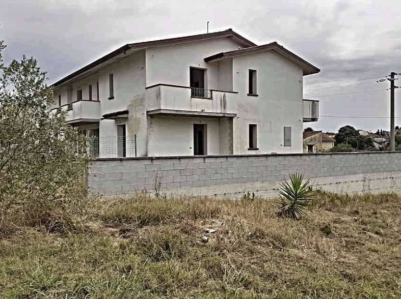 casa indipendente in vendita a Santa Maria a Monte