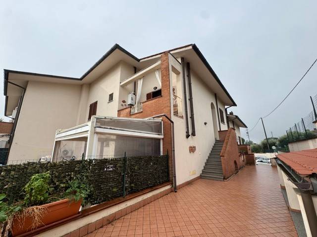 appartamento in vendita a Santa Maria a Monte