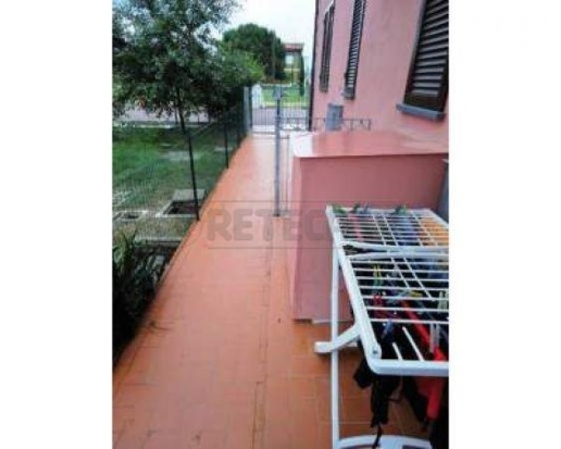 appartamento in vendita a Santa Maria a Monte in zona Cinque Case