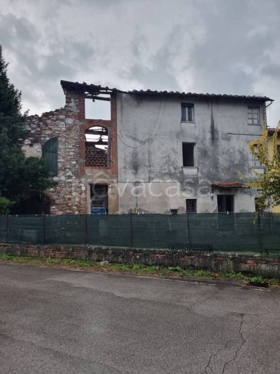 casa indipendente in vendita a Santa Maria a Monte in zona San Donato
