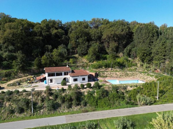 casa indipendente in vendita a Santa Maria a Monte