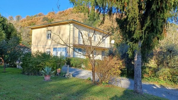 casa indipendente in vendita a Santa Maria a Monte