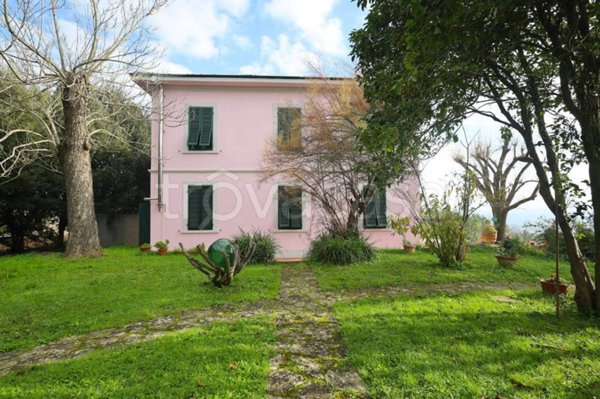 casa indipendente in vendita a Santa Maria a Monte