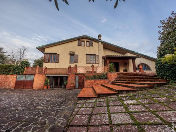 casa indipendente in vendita a Santa Maria a Monte