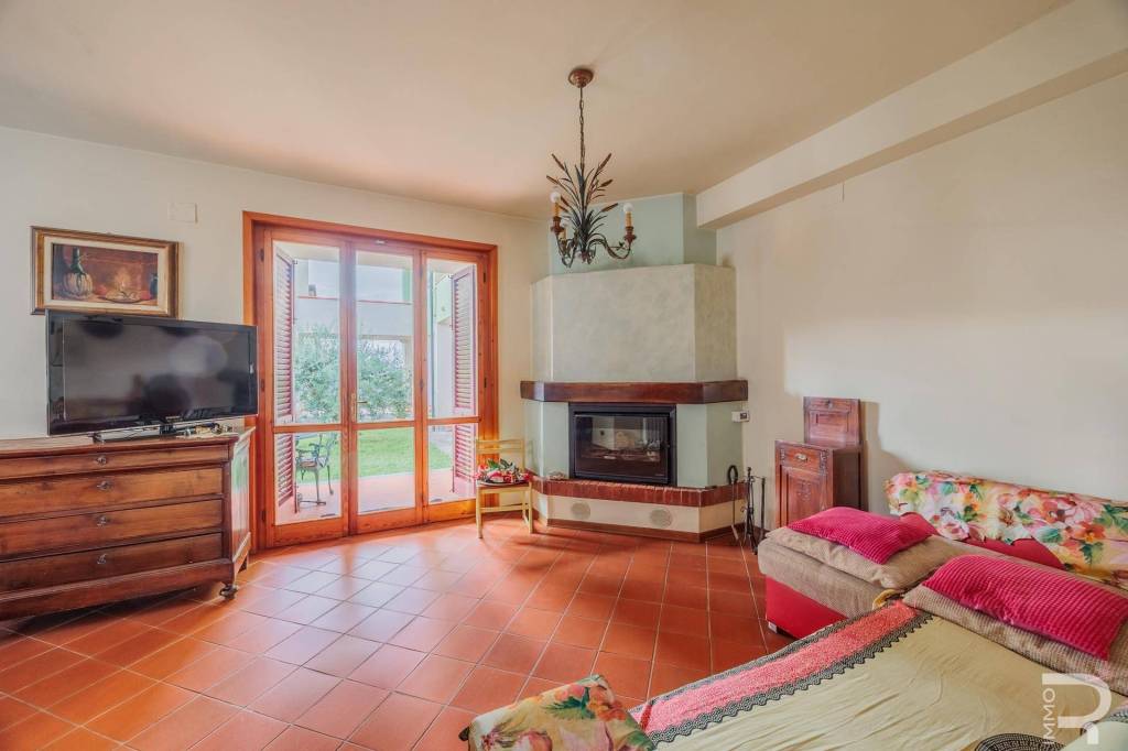 casa indipendente in vendita a Santa Maria a Monte in zona Montecalvoli