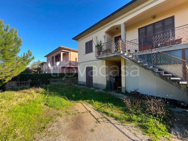 appartamento in vendita a Santa Maria a Monte in zona Pregiuntino