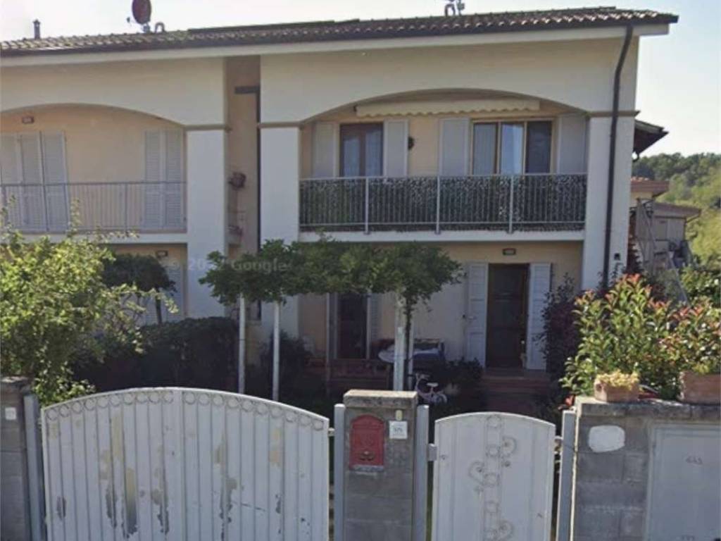 appartamento in vendita a Santa Maria a Monte in zona Montecalvoli