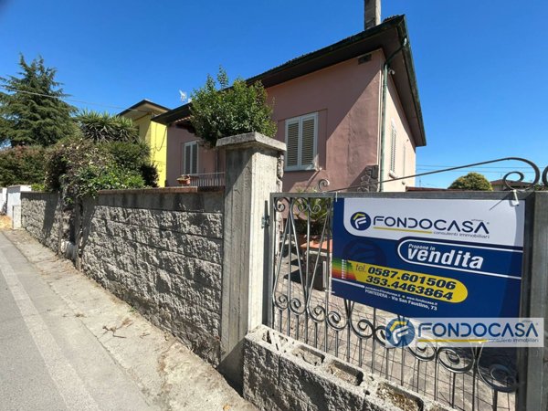 casa indipendente in vendita a Santa Maria a Monte in zona Montecalvoli