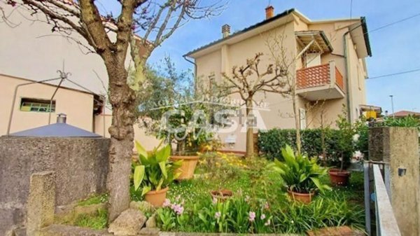 casa indipendente in vendita a Santa Maria a Monte