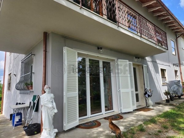 casa indipendente in vendita a Santa Maria a Monte