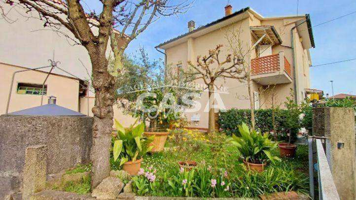 casa indipendente in vendita a Santa Maria a Monte