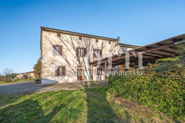 casa indipendente in vendita a Santa Maria a Monte
