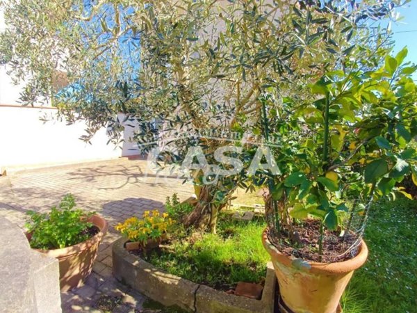 casa indipendente in vendita a Santa Maria a Monte