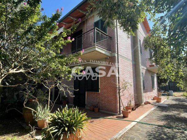 casa indipendente in vendita a Santa Maria a Monte