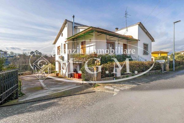 casa indipendente in vendita a Santa Maria a Monte