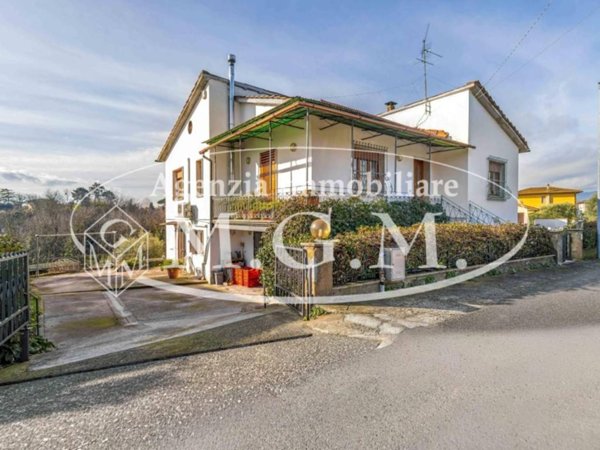 casa indipendente in vendita a Santa Maria a Monte