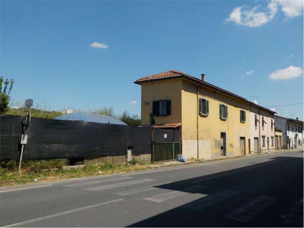 appartamento in vendita a Santa Maria a Monte in zona Montecalvoli