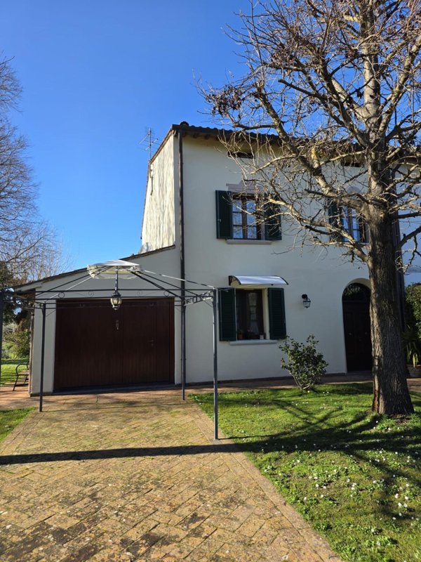 intera palazzina in vendita a Santa Maria a Monte