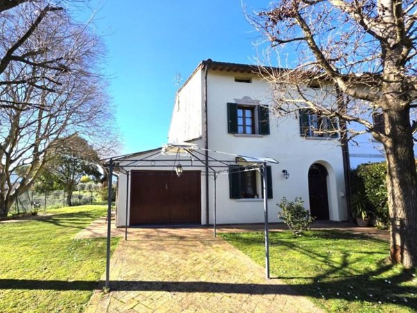 casa indipendente in vendita a Santa Maria a Monte