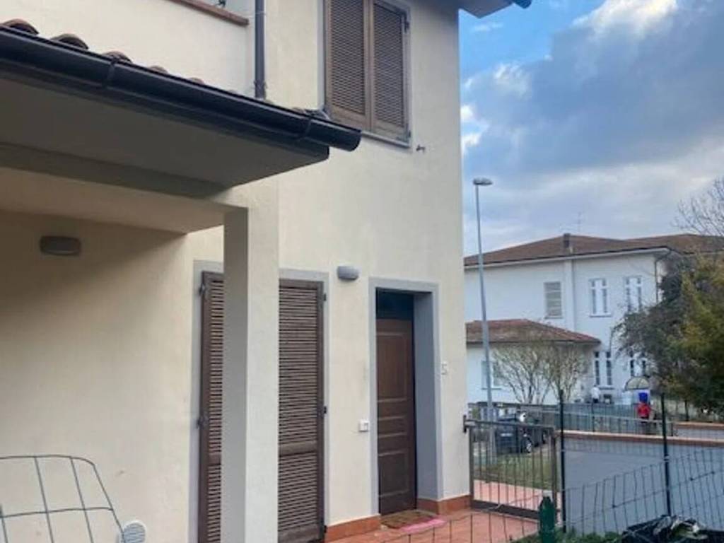 appartamento in vendita a Santa Maria a Monte in zona Montecalvoli