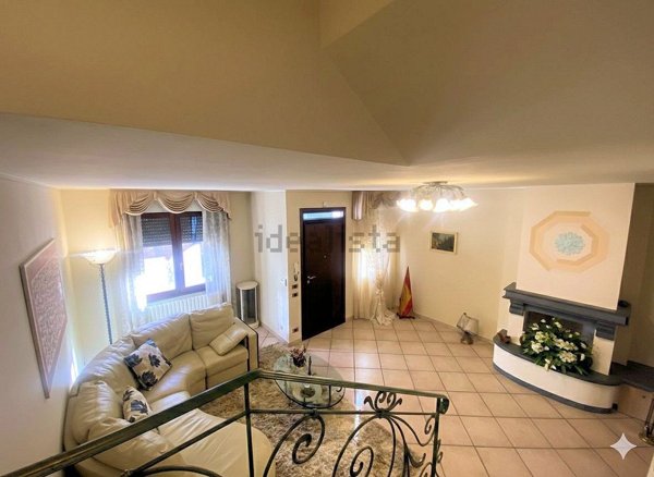 casa indipendente in vendita a Santa Maria a Monte in zona Montecalvoli