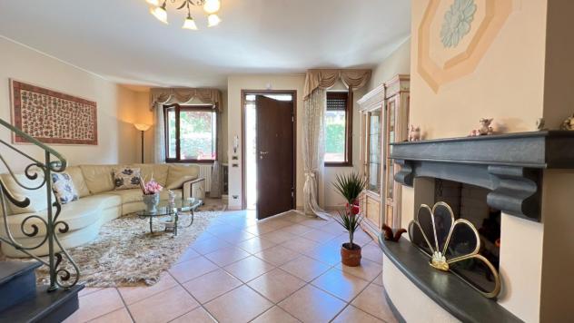 casa indipendente in vendita a Santa Maria a Monte in zona Montecalvoli