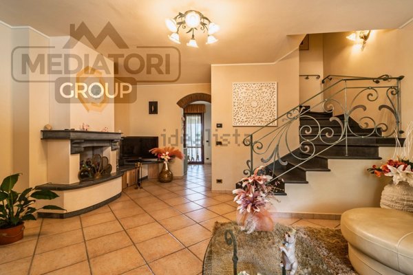 casa indipendente in vendita a Santa Maria a Monte in zona Montecalvoli