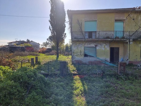 casa indipendente in vendita a Santa Maria a Monte