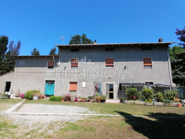 casa indipendente in vendita a Santa Maria a Monte