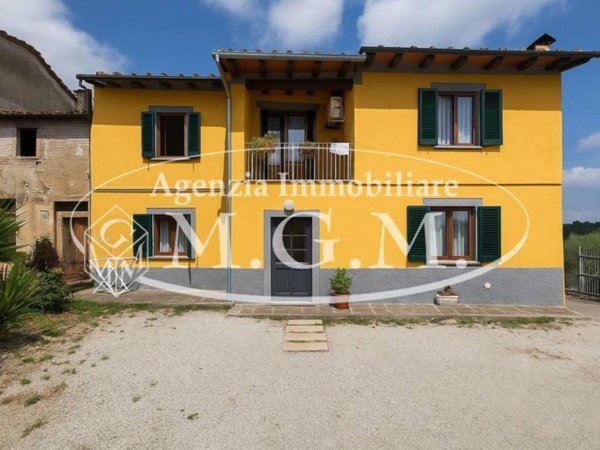 casa indipendente in vendita a Santa Maria a Monte