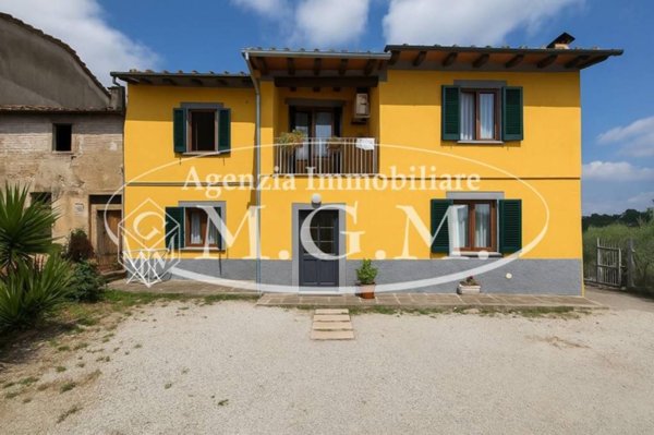 casa indipendente in vendita a Santa Maria a Monte