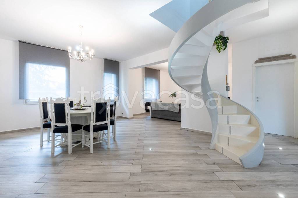 casa indipendente in vendita a Santa Maria a Monte