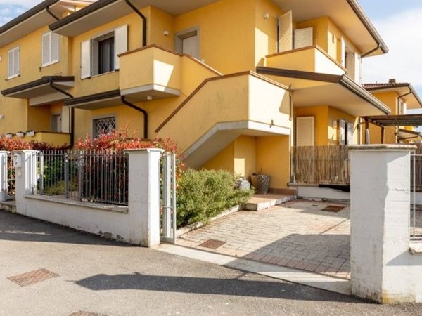 appartamento in vendita a Santa Maria a Monte