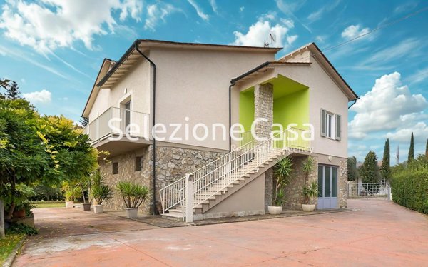 casa indipendente in vendita a Santa Maria a Monte