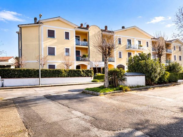 appartamento in vendita a Santa Maria a Monte in zona Montecalvoli