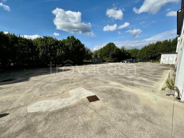 capannone in vendita a Santa Maria a Monte