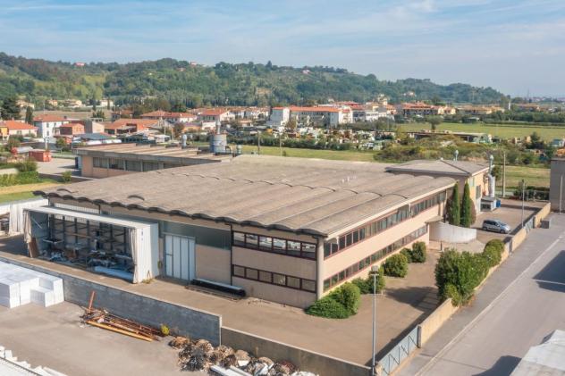 capannone in vendita a Santa Maria a Monte in zona Montecalvoli