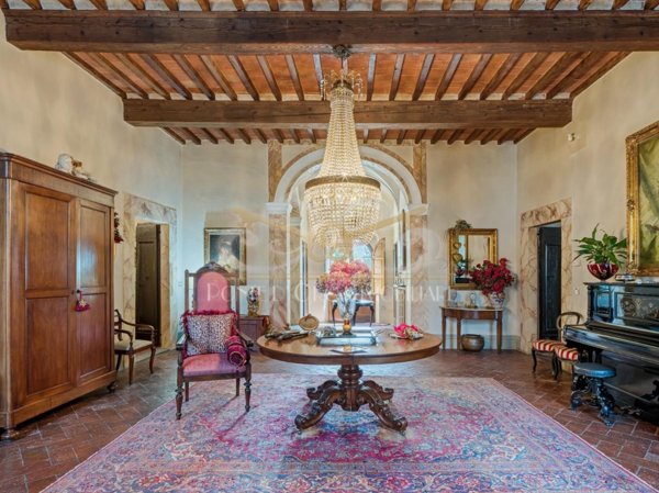 villa in vendita a Santa Maria a Monte in zona Montecalvoli