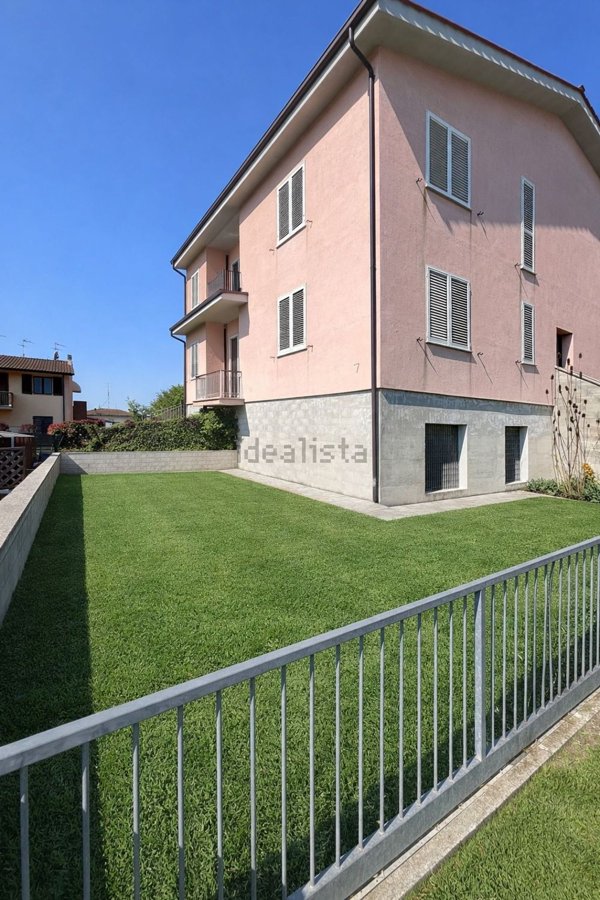 casa indipendente in vendita a Santa Maria a Monte in zona Montecalvoli