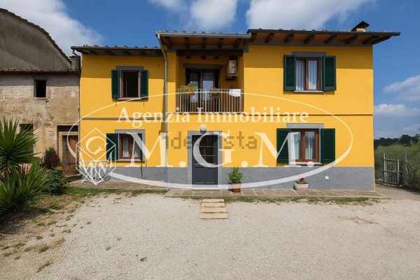 casa indipendente in vendita a Santa Maria a Monte in zona Pregiuntino