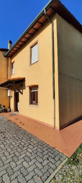casa indipendente in vendita a Santa Maria a Monte