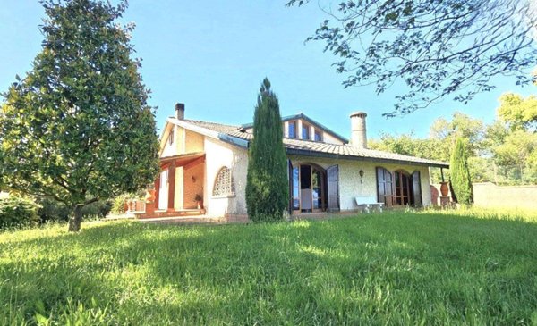 casa indipendente in vendita a Santa Maria a Monte in zona Cerretti