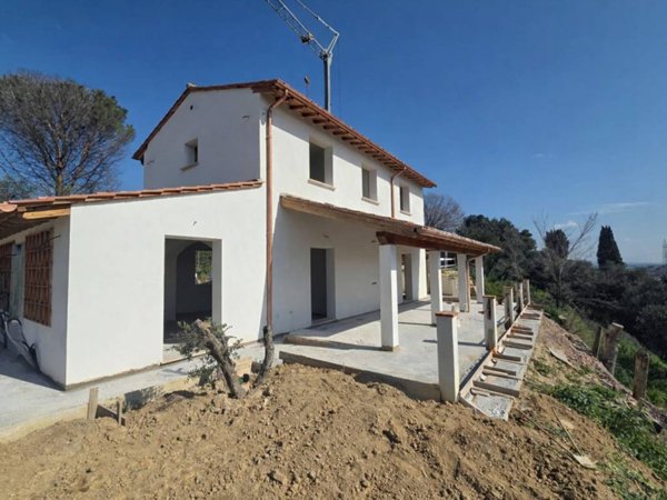 casa indipendente in vendita a Santa Maria a Monte in zona Montecalvoli