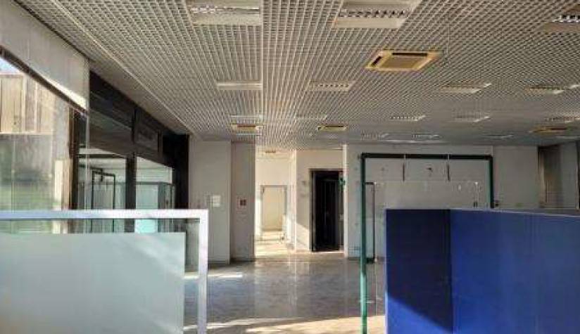 ufficio in vendita a Santa Maria a Monte