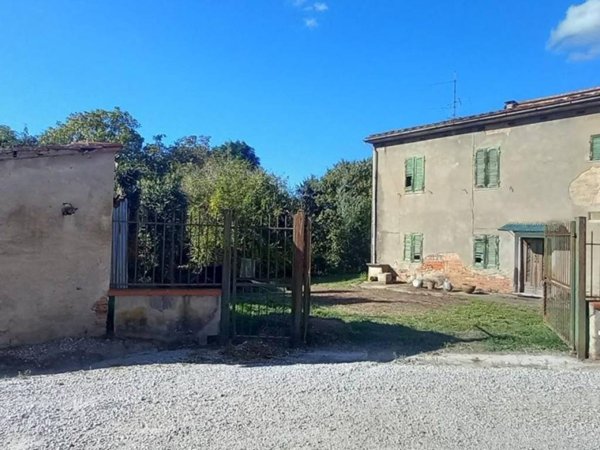 casa indipendente in vendita a Santa Maria a Monte